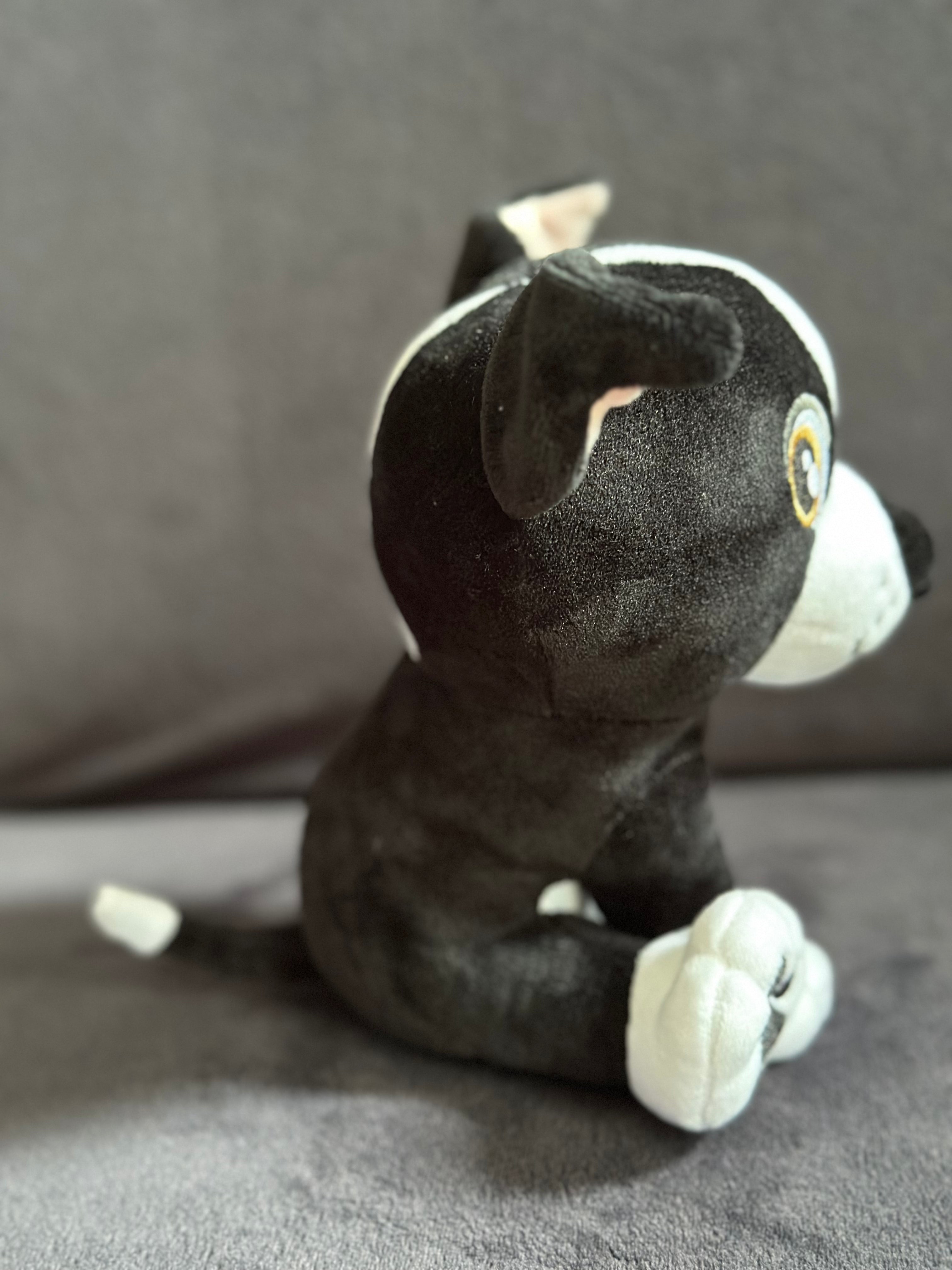 Tucker 6-Inch Plushie